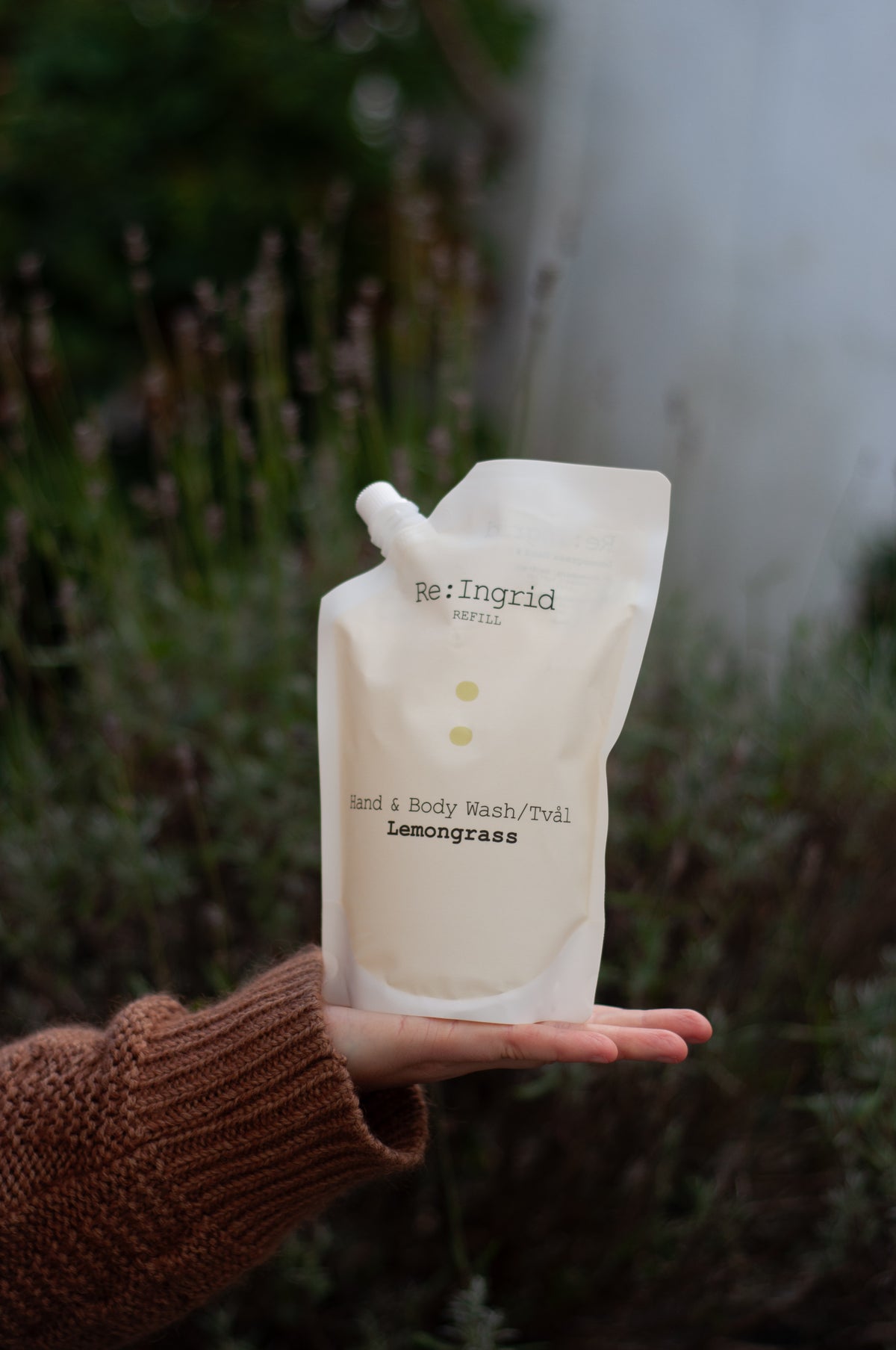 Hand and body wash